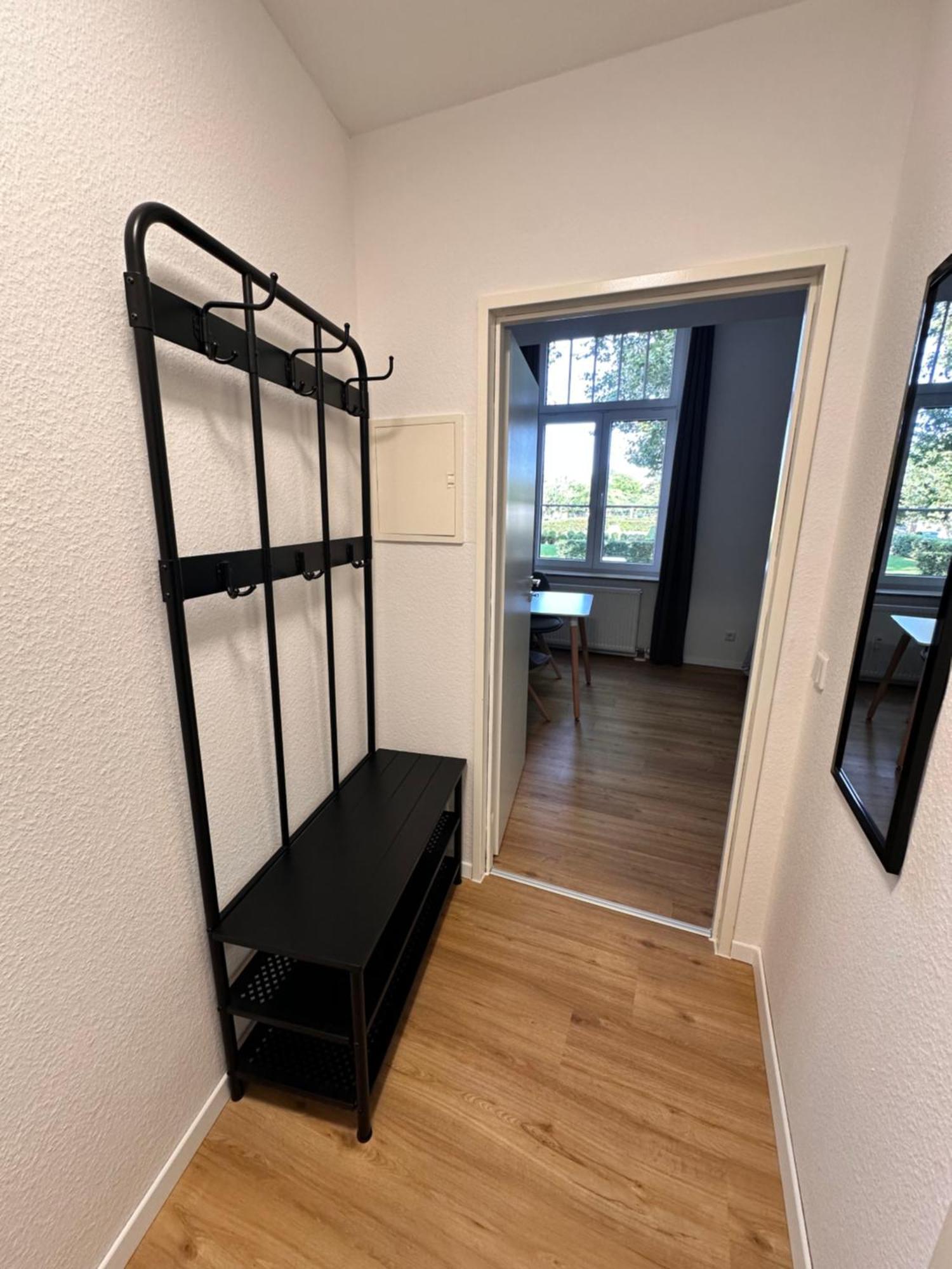 Zentrales Apartment Mit Parkplatz ホッケンハイム エクステリア 写真